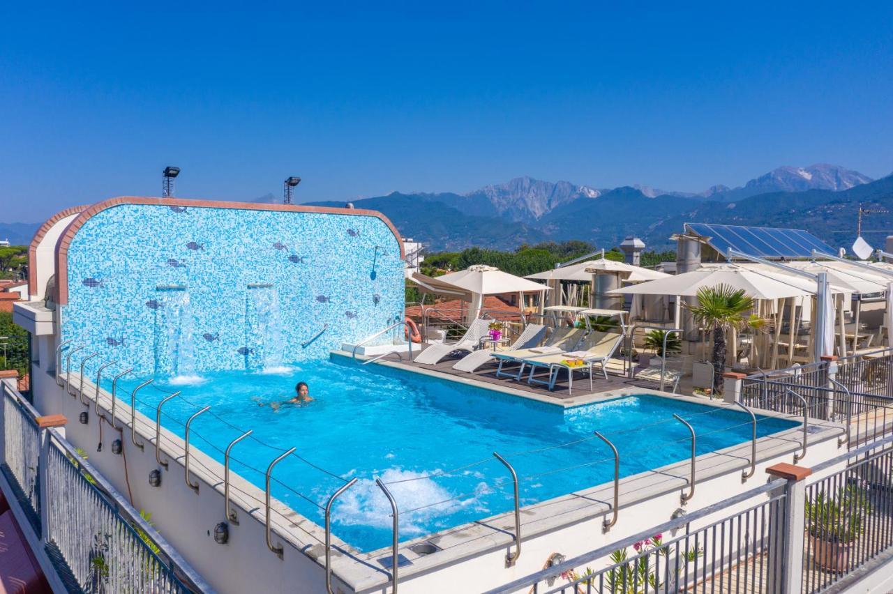 Hotel Nuova Sabrina Marina di Pietrasanta Buitenkant foto